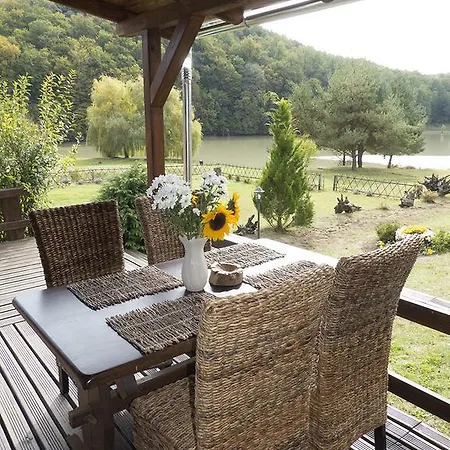 Wild & Free Private Lake Semesterbostad *